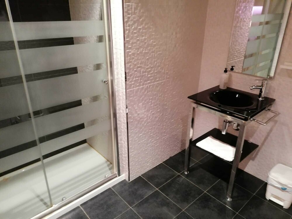 Фото Hello Villarreal Suites