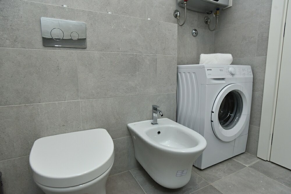 Фото Royal Gardens Apartments