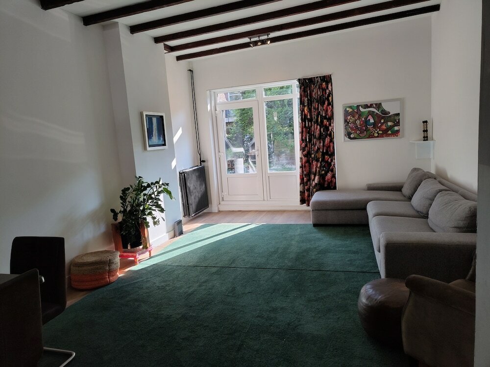 Фото The Diesel Bed and Breakfast