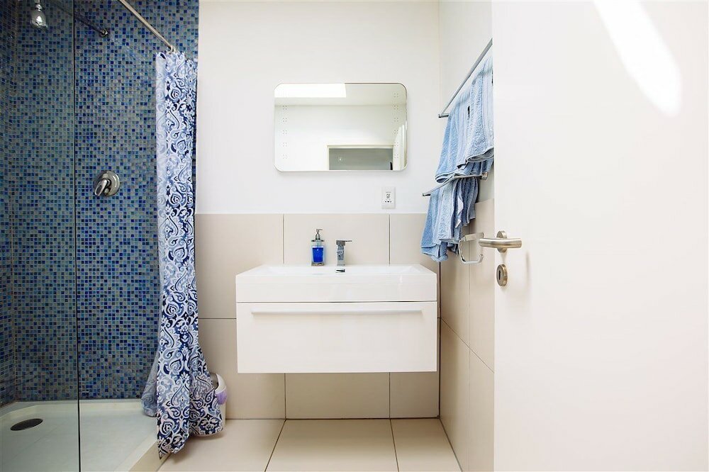 Фото Swept Away Guest House