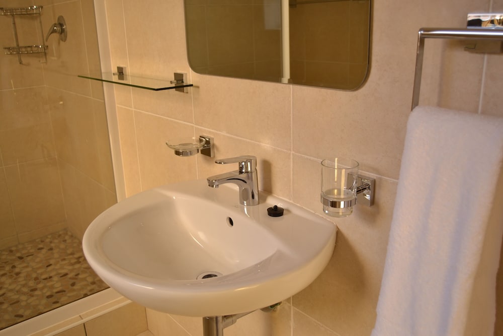 Фото Caulfield self Catering