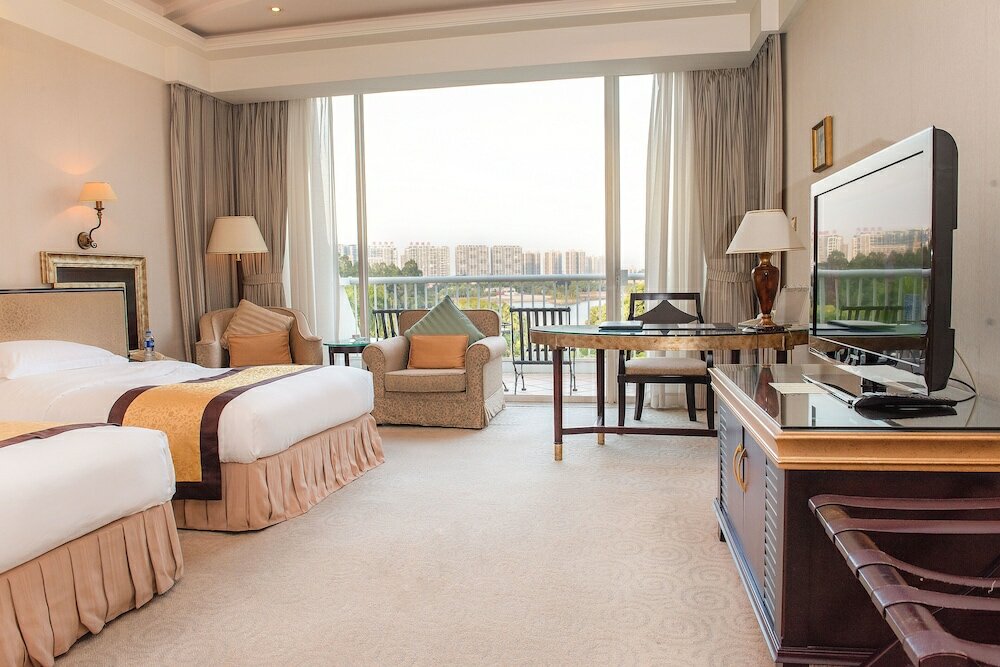 Фото Dongguan Mcb Lake Hotel