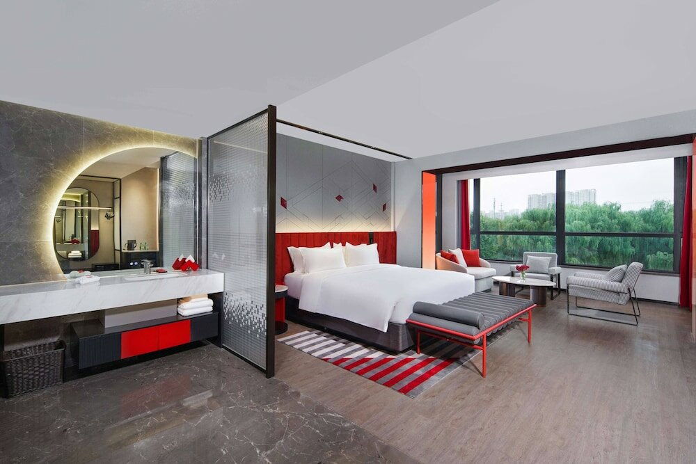 Фото Radisson Red Beijing Universal Resort