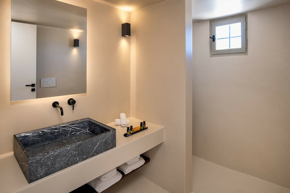 Фото Azanti Suites