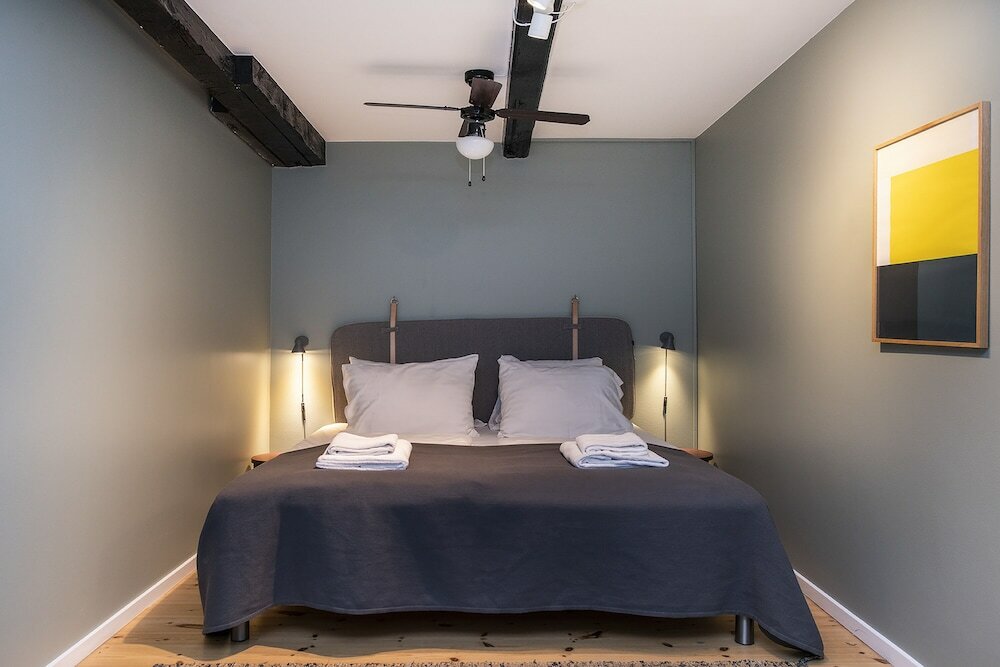 Фото The Townhouse - Into This Place