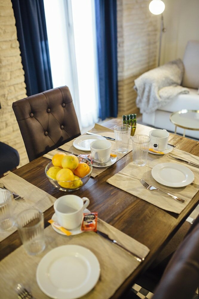 Фото Stay Komodo Byron Suites