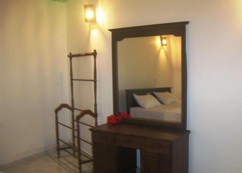 Фото Sunbeam Beach Resort