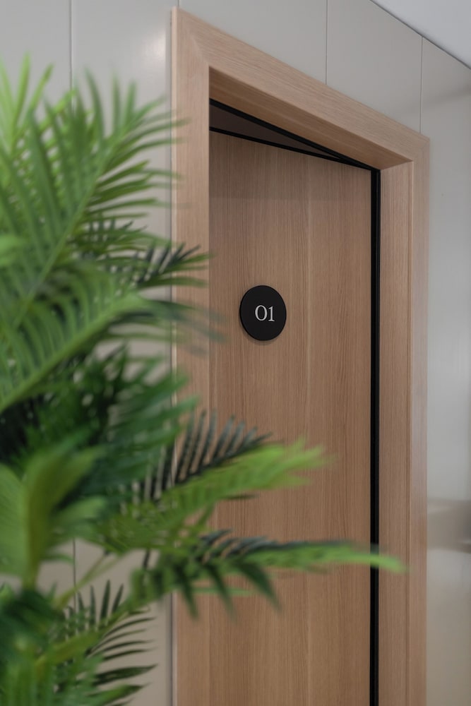 Фото Elliot Neapoli