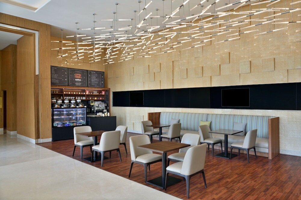 Фото Courtyard by Marriott Navi Mumbai