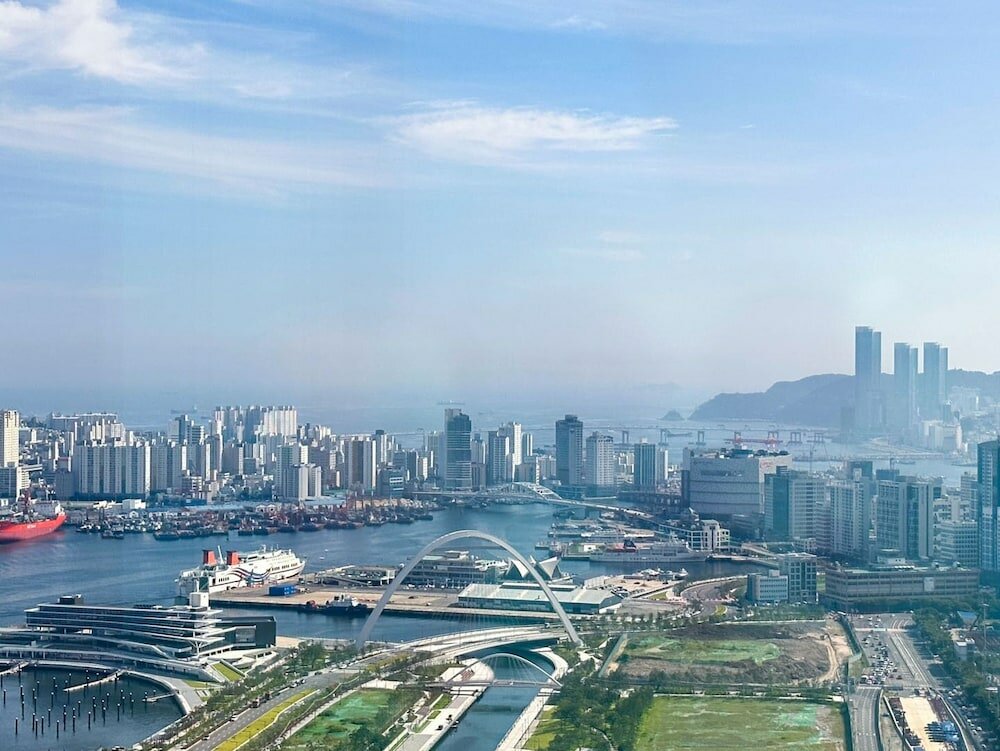 Фото Brown Suites Busan