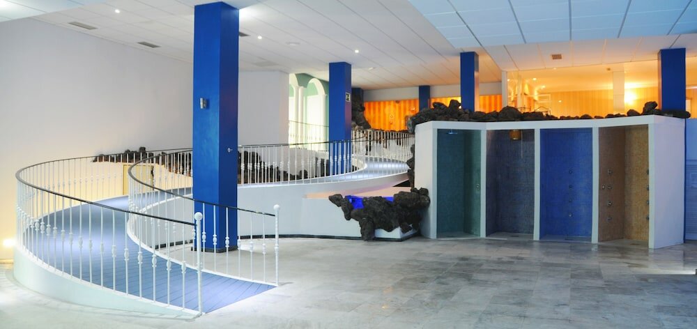 Фото Residencial La Quinta Park Suites