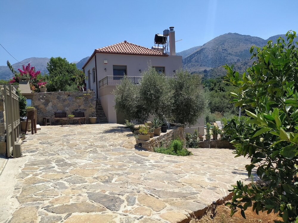 Фото Villa Kastania