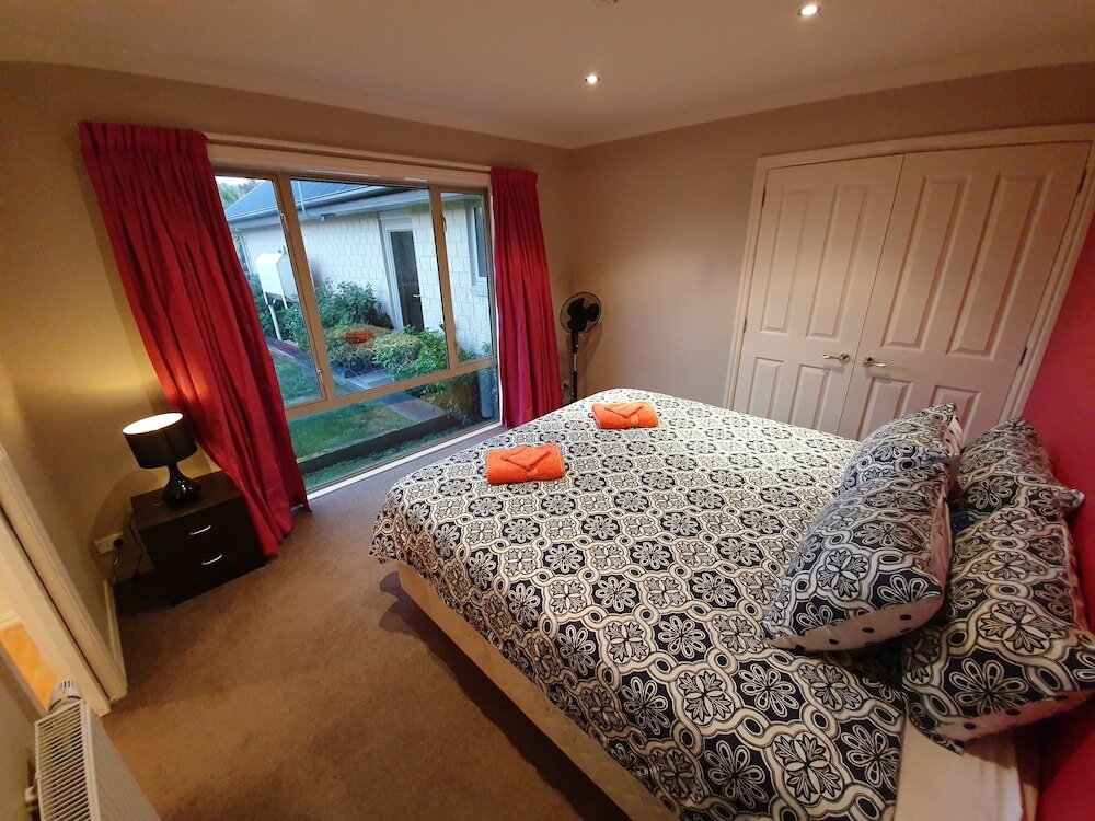 Фото Claremont Country Lodge B&b