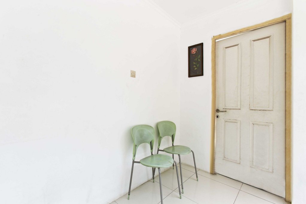 Фото RedDoorz @ Tondano Benhil