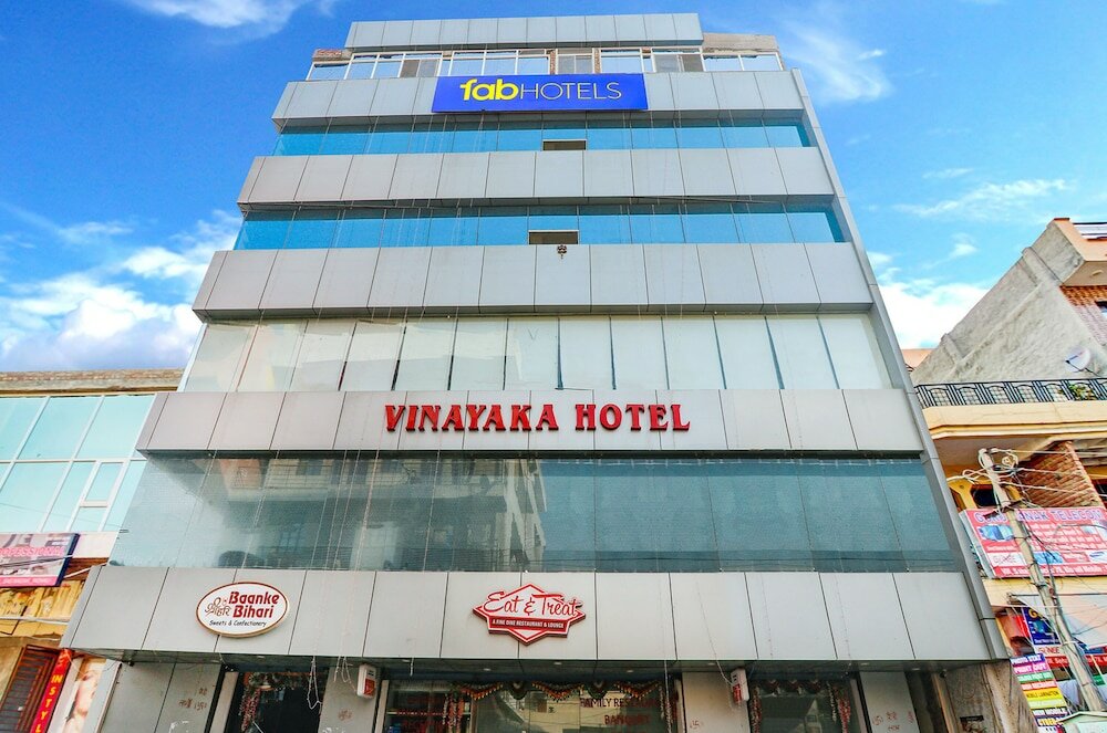 Фото отеля 1