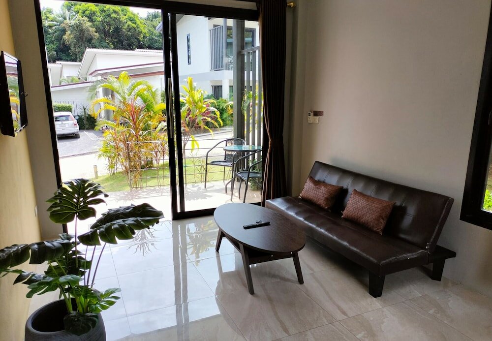 Фото Naiwok Hills