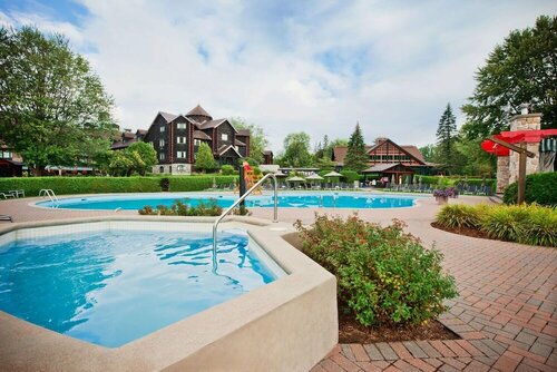 Гостиница Fairmont Le Chateau Montebello