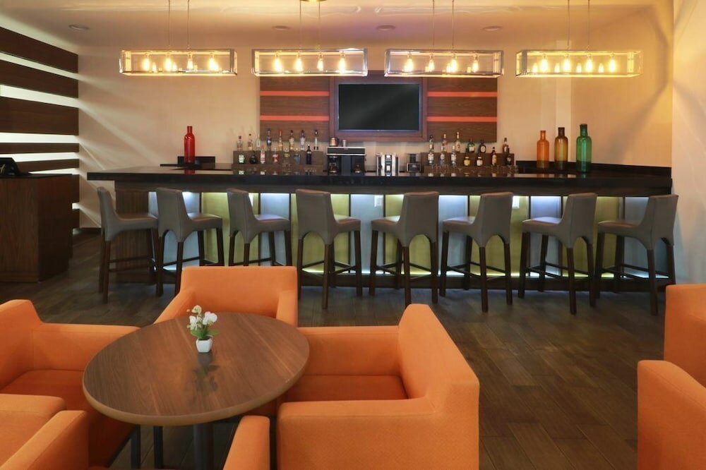 Фото Wyndham Garden Guadalajara Acueducto