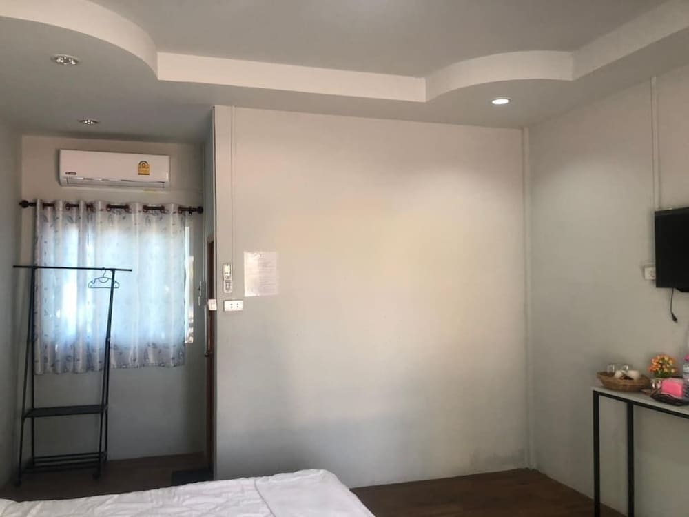 Фото Capital O 75412 V Resort