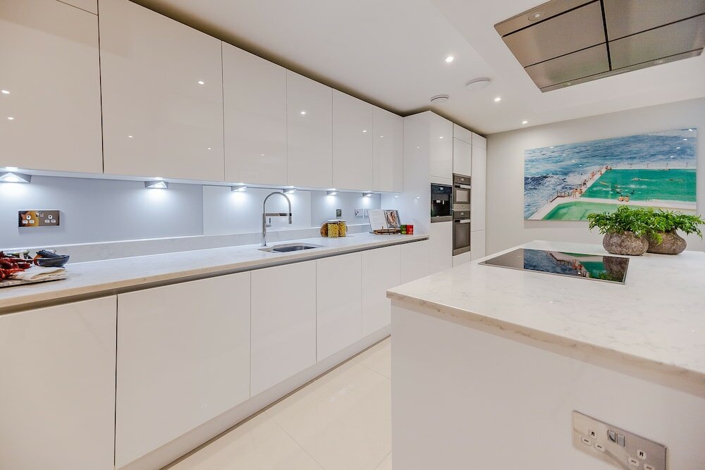 Фото Palace Wharf Apartments