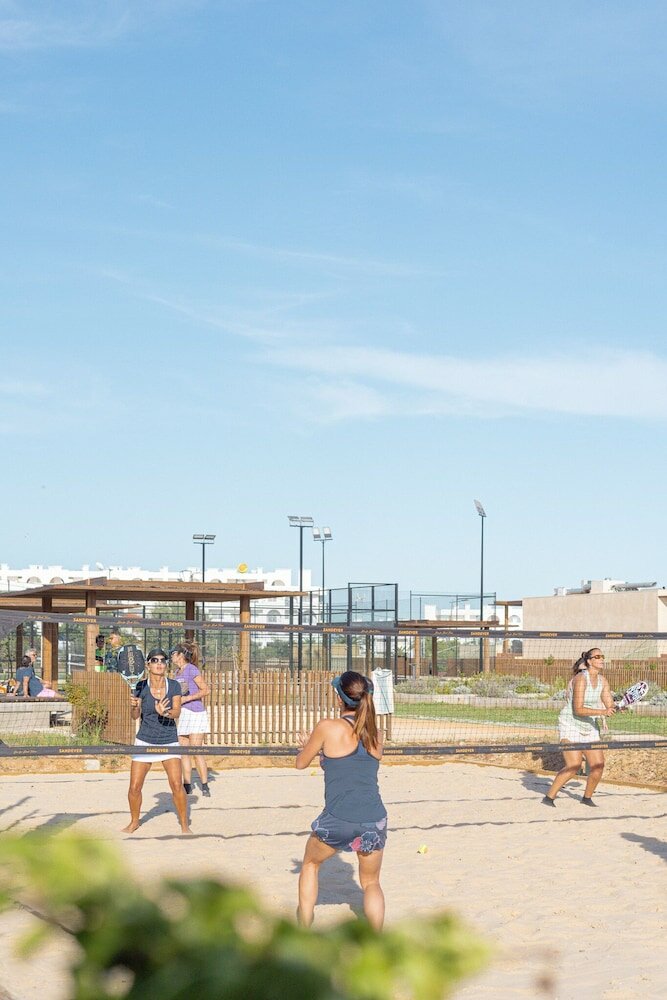 Фото White Shell Beach Villas