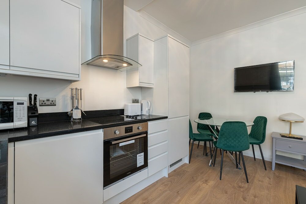 Фото Cozy 1 Bedroom Flats in Paddington