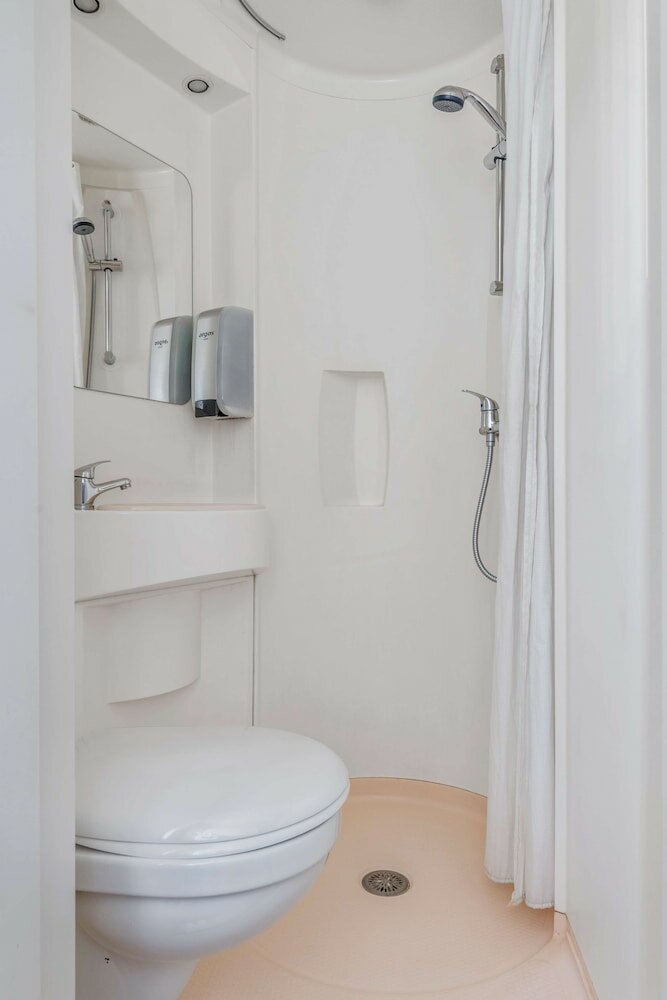 Фото Premiere Classe Rouen Nord - Barentin