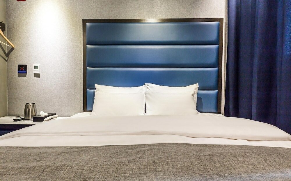 Фото Yeongdeungpo Iris