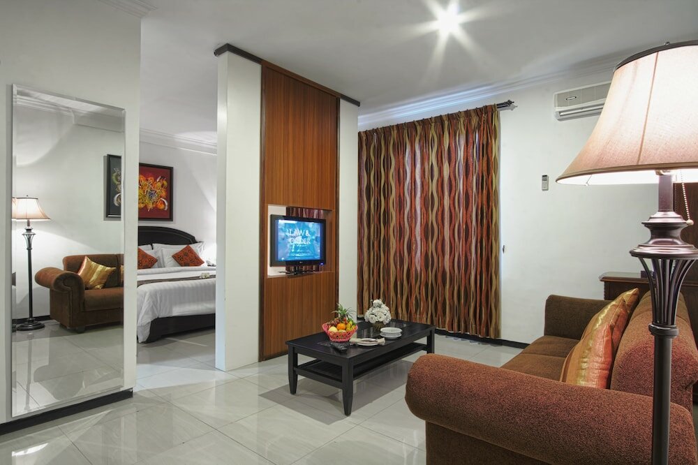 Фото Hotel Montana Dua Malang