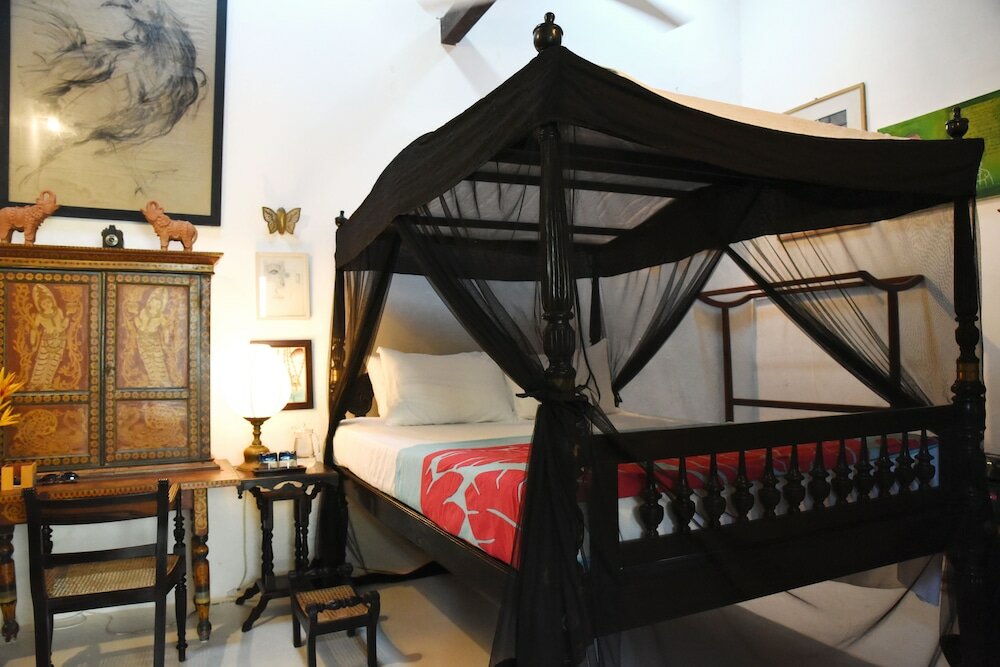 Фото Orchard House