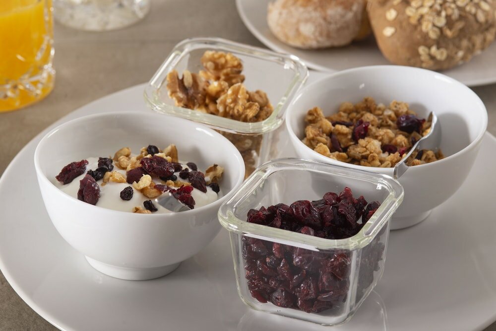 Фото Livinghome Suites