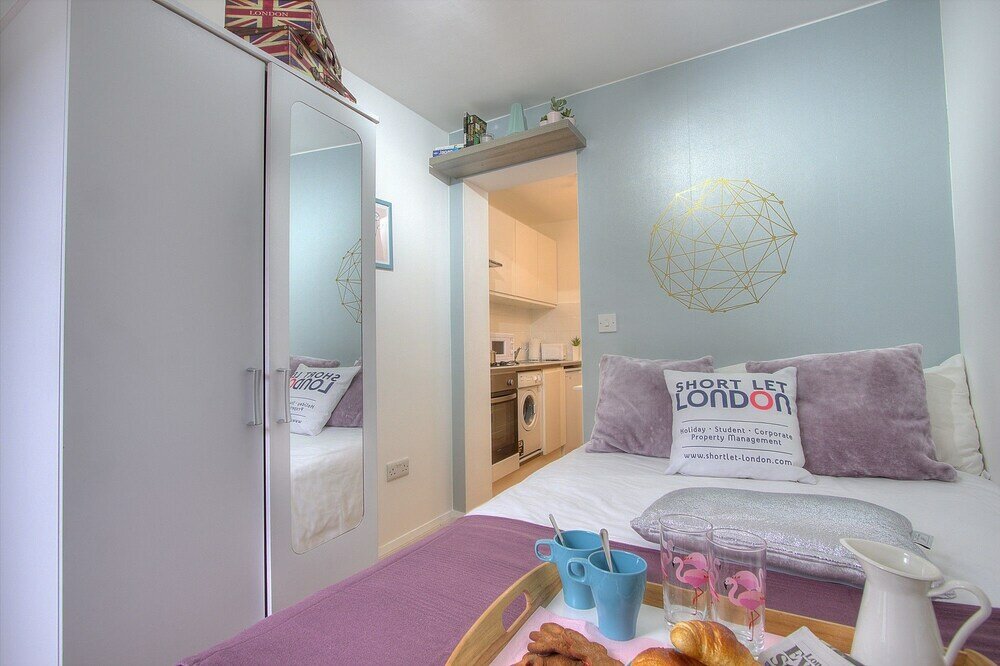 Фото R1 Medium Studio