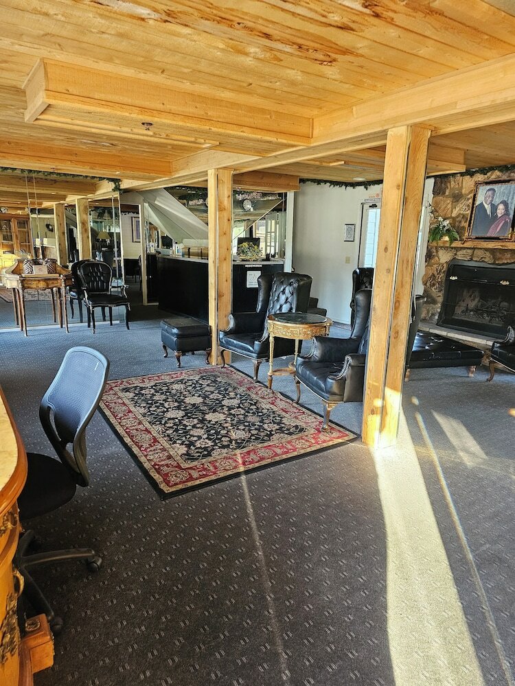 Фото Alhatti Christian Resort