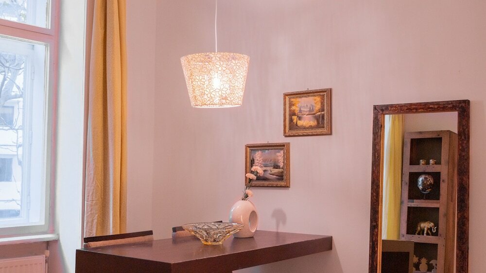 Фото Vibrant Apartment Near Downtown