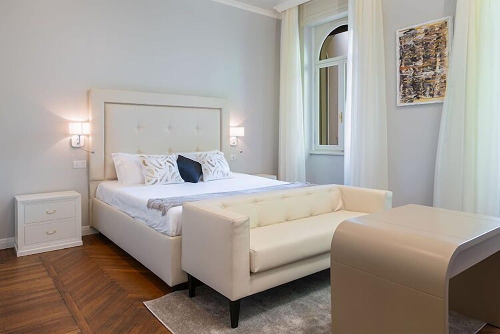 Фото Villa Natalia Luxury rooms