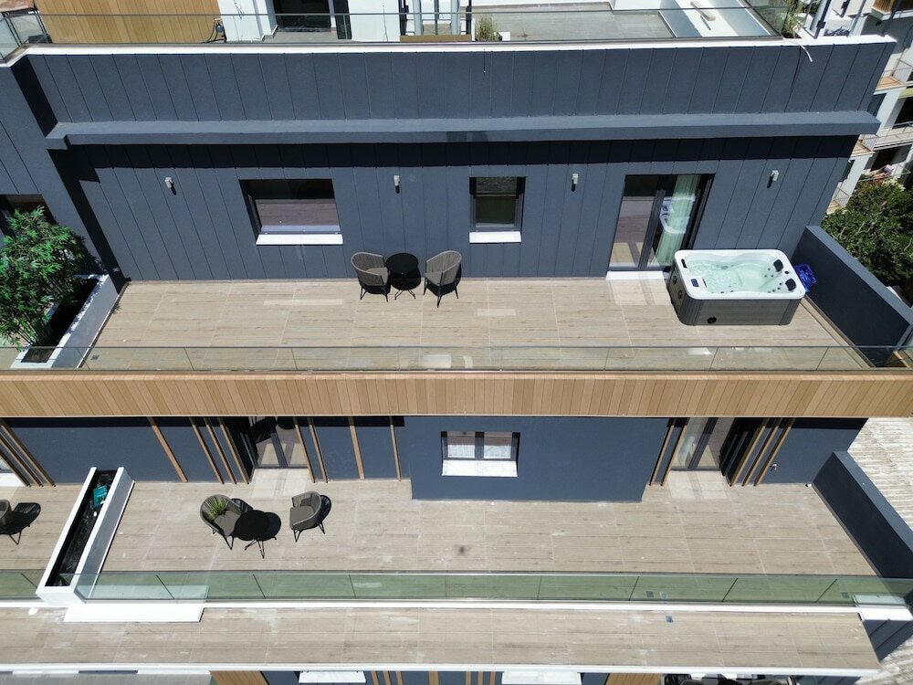 Фото The Edge - Luxury Residences