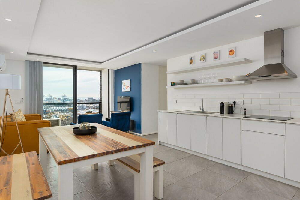 Фото The Iron Works 801