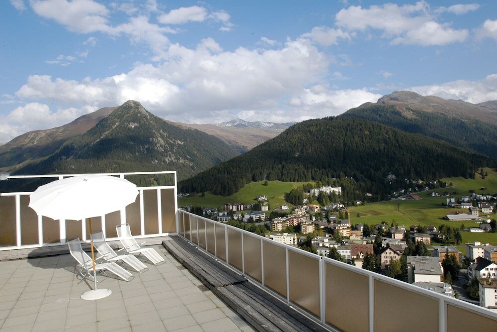 Фото Davos Youth Hostel