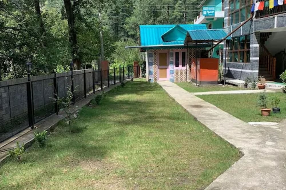 Фото Hotel Aman Palace Kasol