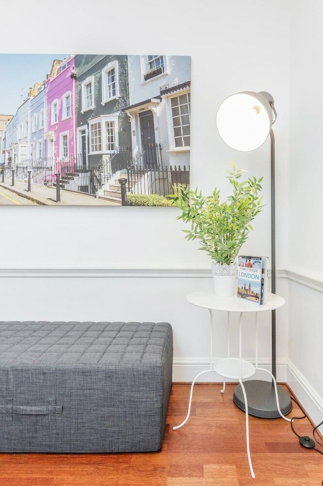 Фото Bright stylish Nott Hill apart sleeps 6