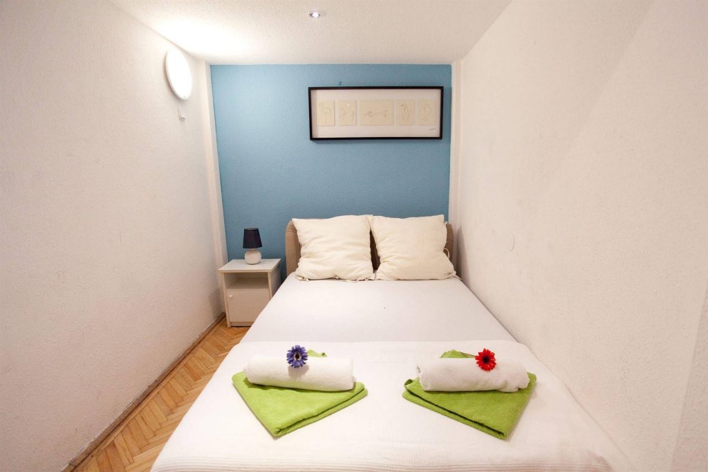 Фото Budapest Easy Flats - Opera1 Apartments