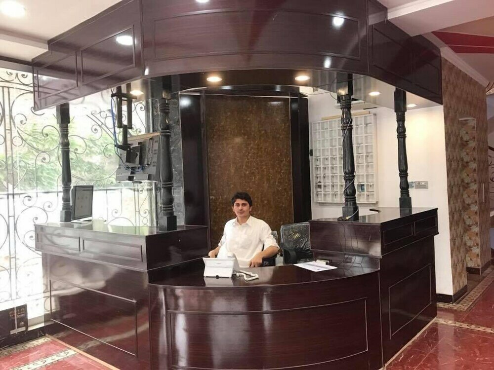 Фото Al Harmain Restaurant