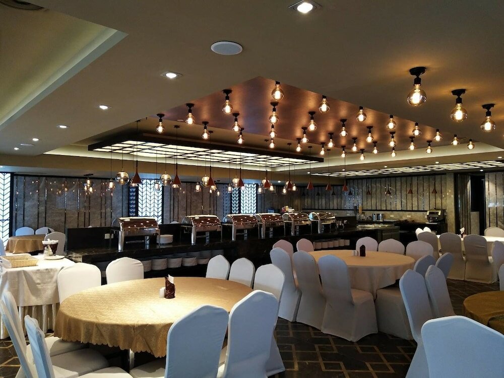 Фото M Hotel Danok