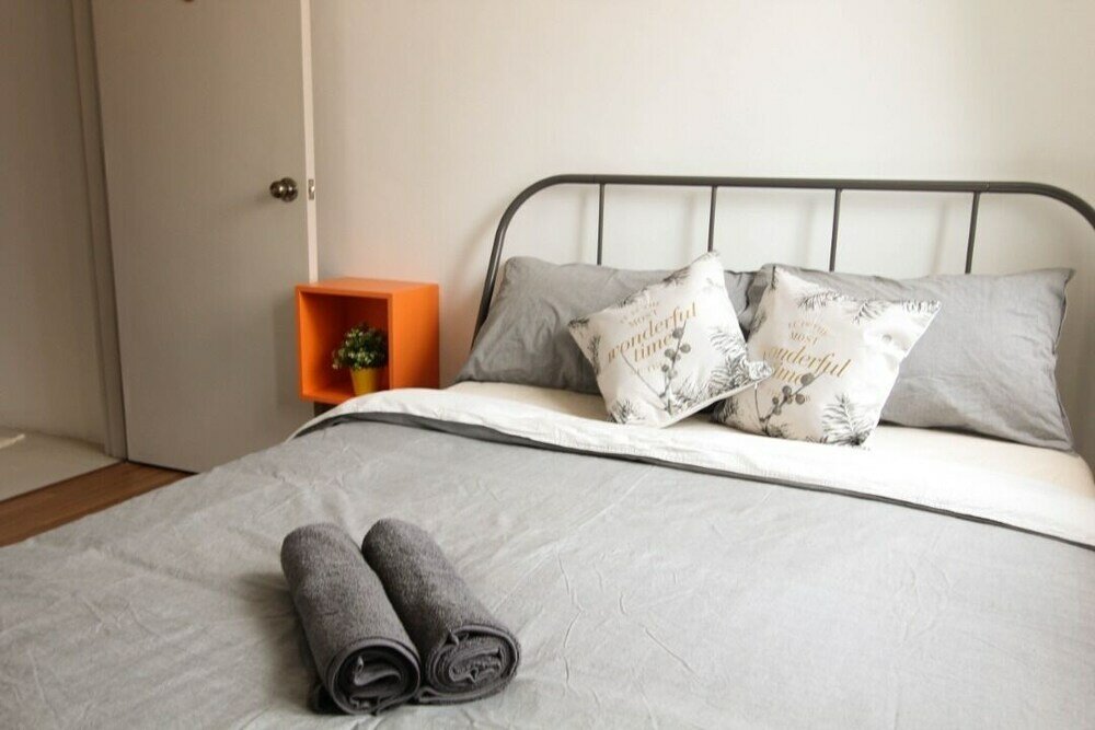 Фото Taragon Bintang Suites by StayHub Type 1