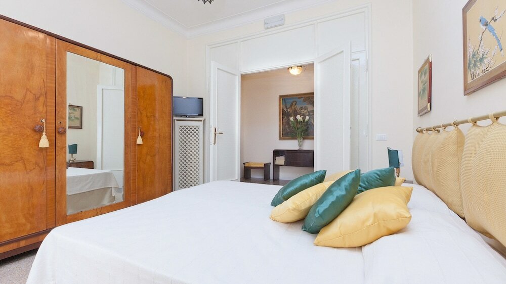 Фото Rental In Rome Vatican Vintage Apartment