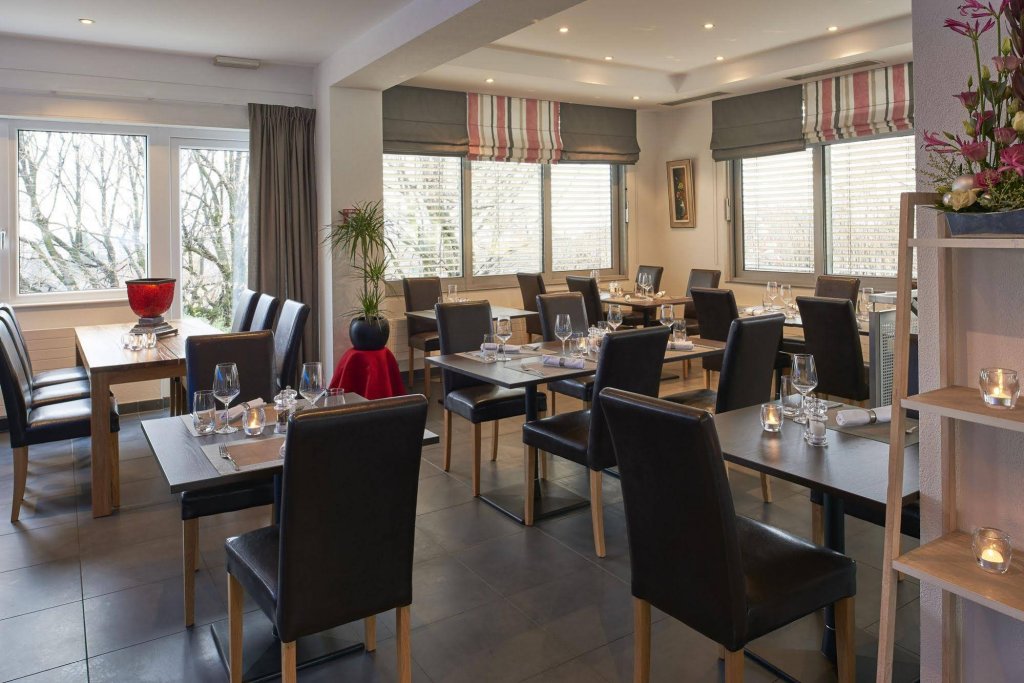 Фото Le Leman Hotel