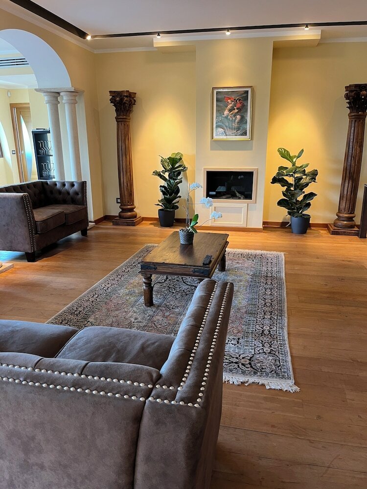 Фото Castello di Pandora