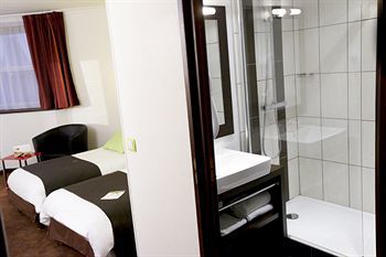 Фото Campanile Reims Centre Cathedrale