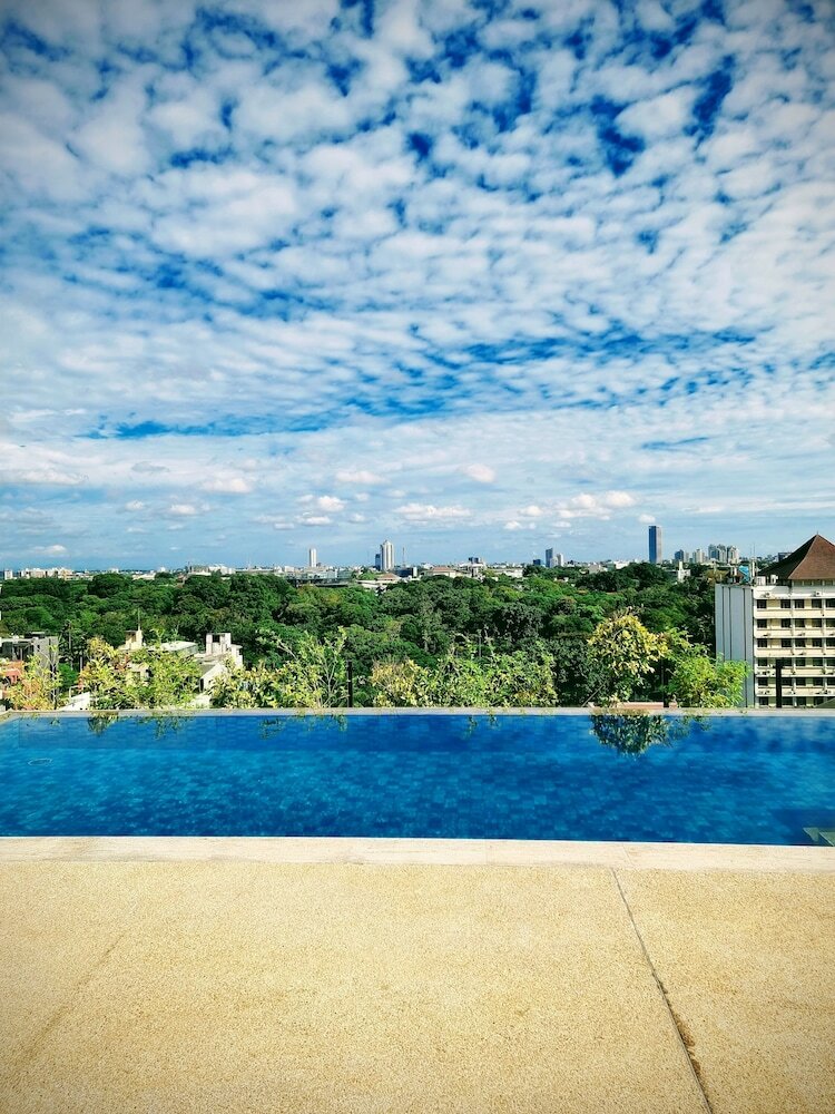 Фото Vaux Park Street