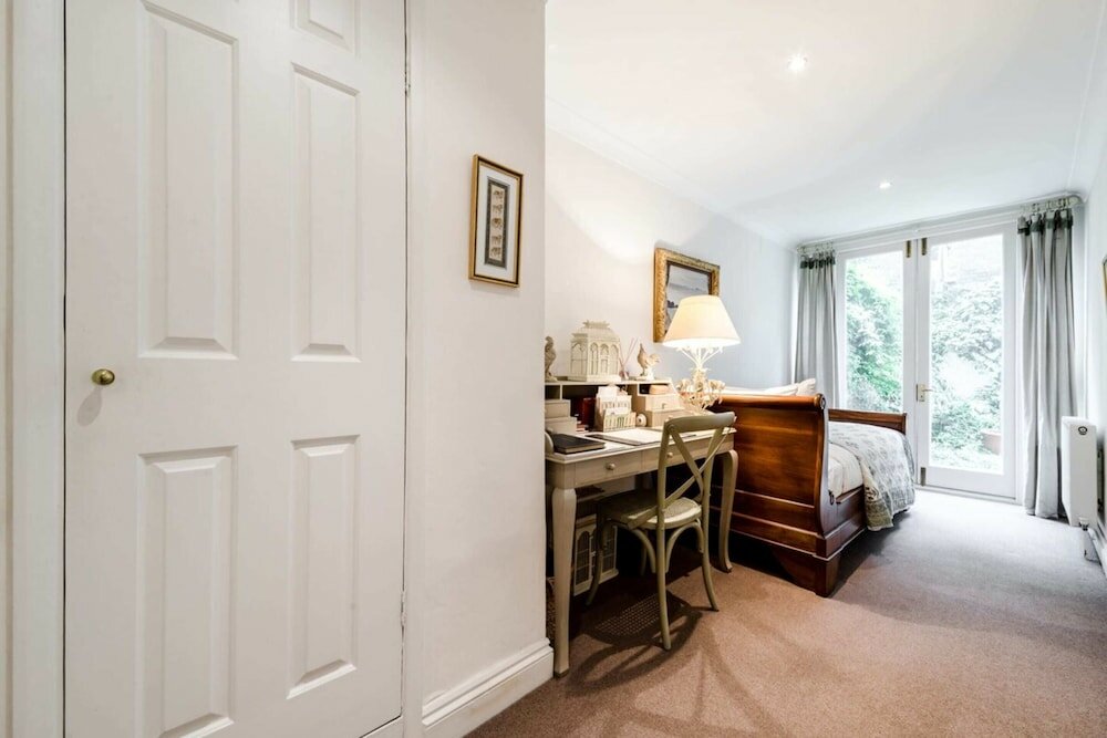 Фото 2 Bed 2 Bath Garden Flat in Victoria Pimlico